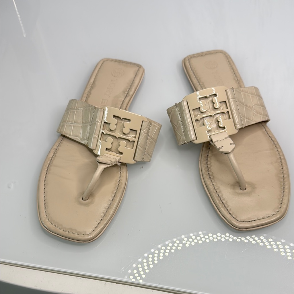Tory Burch Cream Sandals With Iconic Logo Size 7